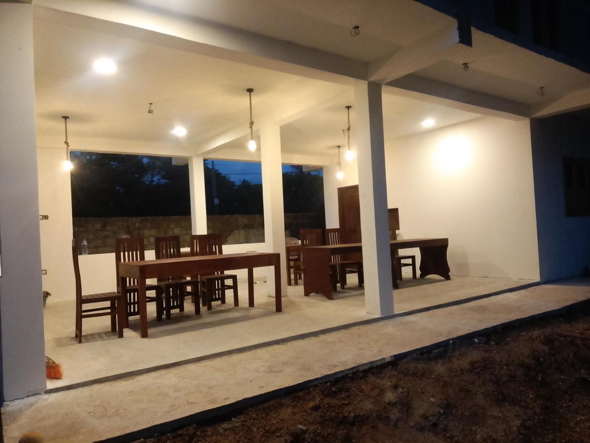 Kusuma'S Lazy Left Midigama East Exterior foto